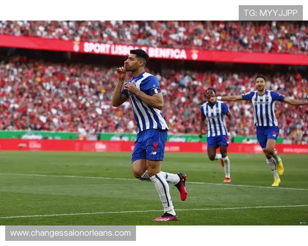 亚洲最佳前锋塔雷米在国际赛事中的表现逐步提升，备受关注。