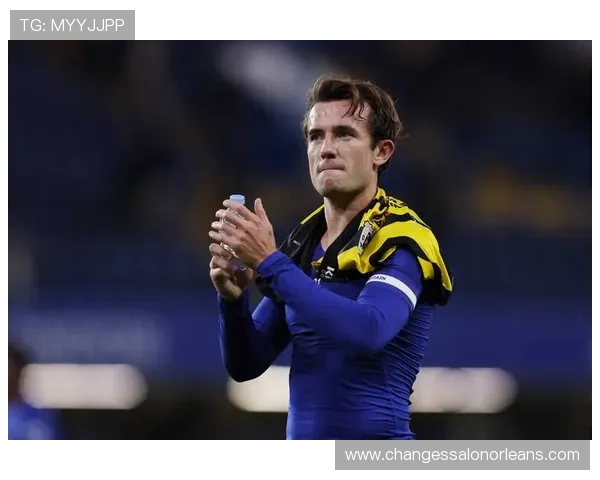 切尔西阵容庞大却越踢越乱，结构性问题已逐步反映在战绩与场上表现中