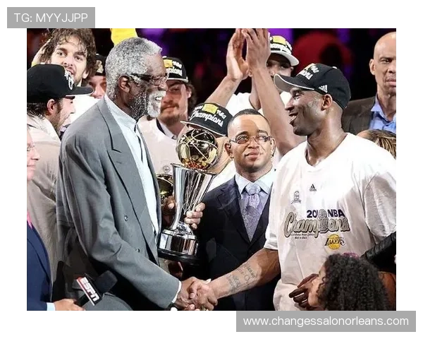 比尔·拉塞尔：护框主导胜过张伯伦得分