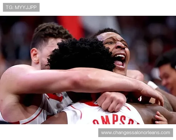 申京挡拆制造错位提升内线效率，助力球队稳固篮下优势