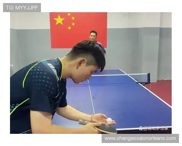 你真的会正确发球吗？避免发球违例的几项关键判定要点